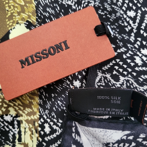 Missoni Abstract Print Name Silk Scarf Foulard, 35 Inch Square, NWT - Picture 6 of 10